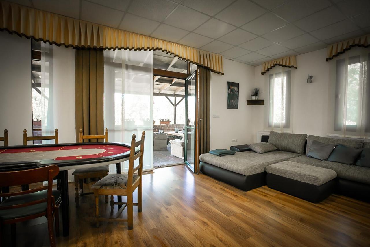 Forras Vendeghaz Villa Dunaegyhaza Bagian luar foto