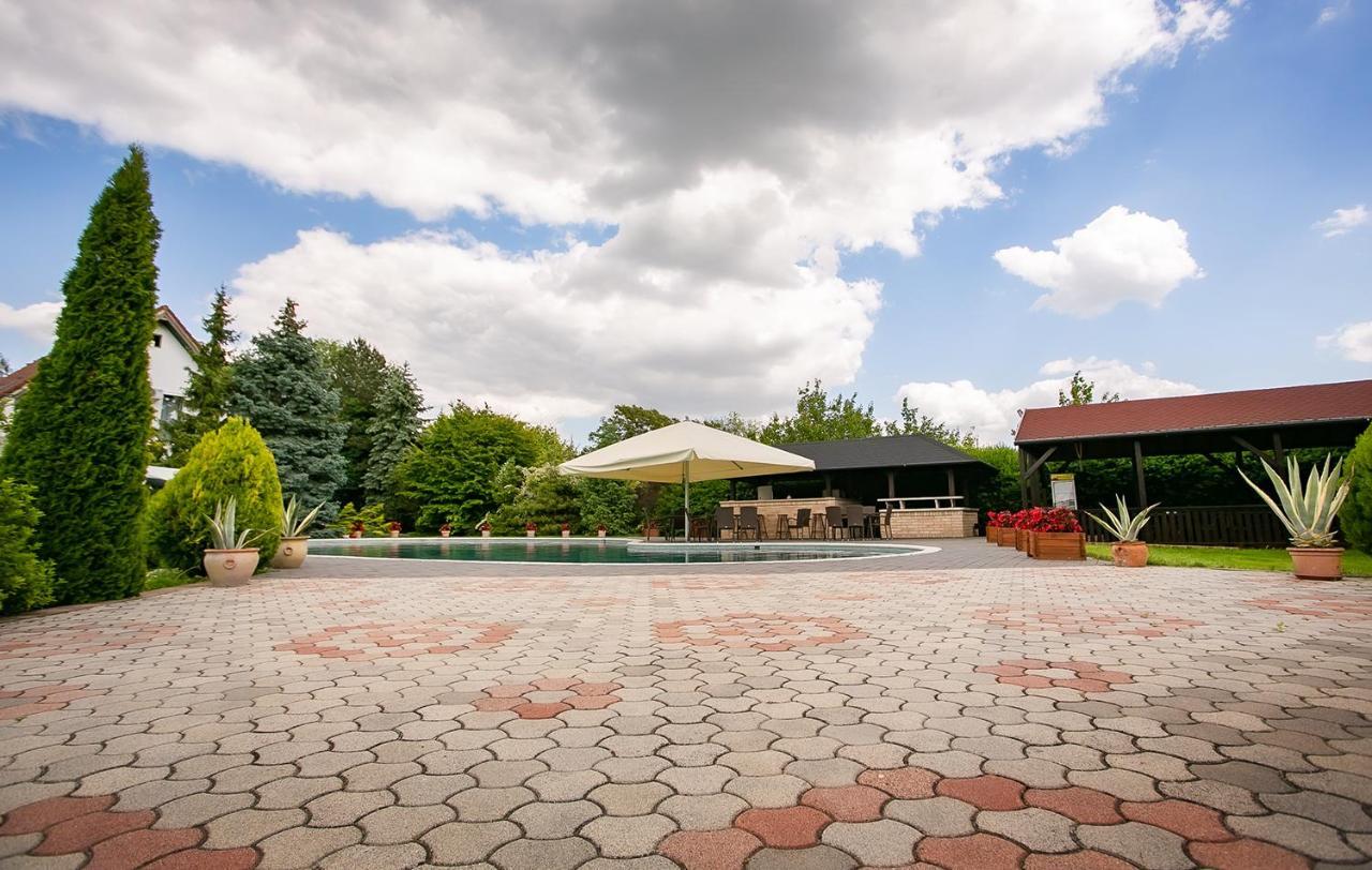 Forras Vendeghaz Villa Dunaegyhaza Bagian luar foto